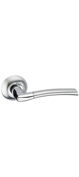 Дверная ручка на круглой розетке ADDEN BAU Slim A128 Chrome хром