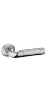 Дверная ручка на круглой розетке ADDEN BAU Rune A156-05 Chrome xром
