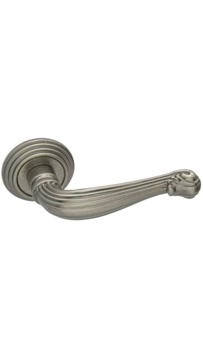 Дверная ручка на круглой розетке ADDEN BAU Fontana V202 Aged silver cостаренное серебро