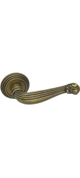 Дверная ручка на круглой розетке ADDEN BAU Fontana V202 Aged bronze состаренная бронза
