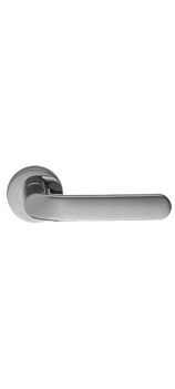 Ручка дверная на круглой розетке MANDELLI 1611 CALLAS 26D матовый хром