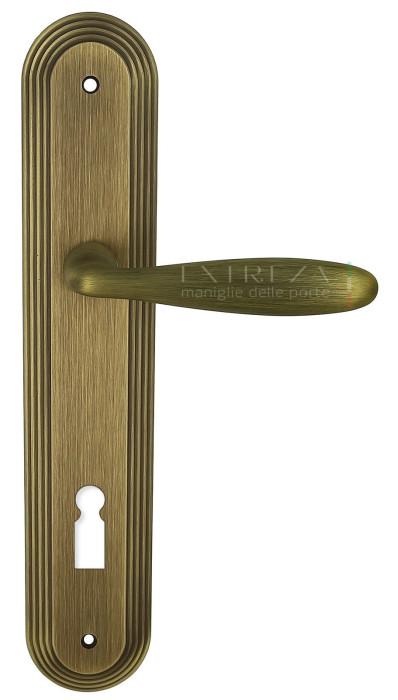 Дверная ручка Extreza VIGO (Виго) 324 на планке PL05 KEY матовая бронза F03