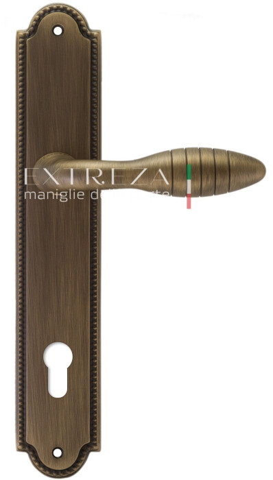 Дверная ручка Extreza MIREL (Мирель) 316 на планке PL03 CYL матовая бронза F03