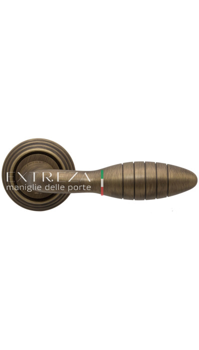 Дверная ручка Extreza MIREL (Мирел) 316 на розетке R05 матовая бронза F03
