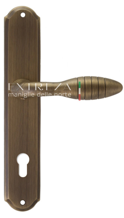 Дверная ручка Extreza MIREL (Мирель) 316 на планке PL01 CYL матовая бронза F03 Дверная ручка Extreza MIREL (Мирель) 316 на планке PL01 CYL матовая бронза F03