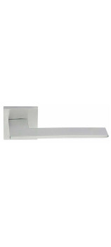 Frascio BLADE 1500/50Q CS дверная ручка на квадратной розетке, цвет хром матовый